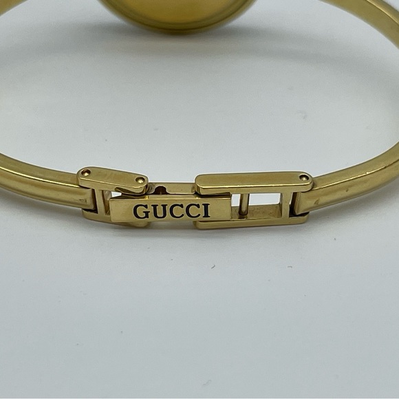 Gucci Bezel Watch - Picture 6 of 9